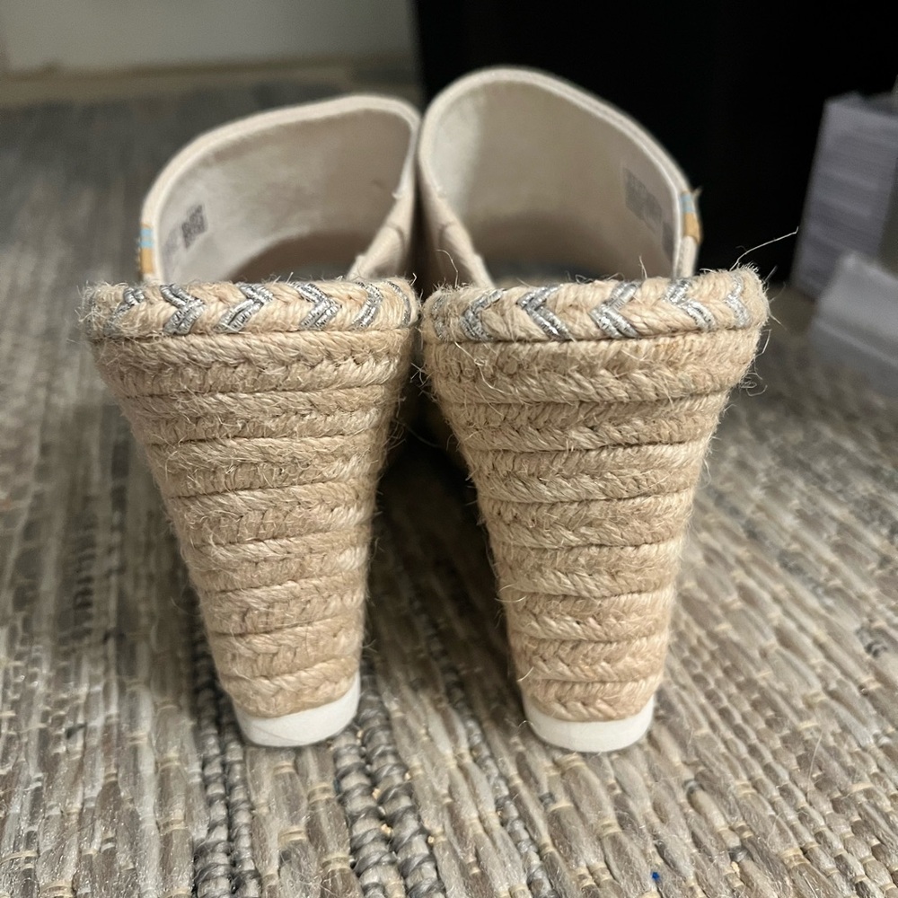 Toms Beige Espadrille Wedge Slides - Picture 4 of 6